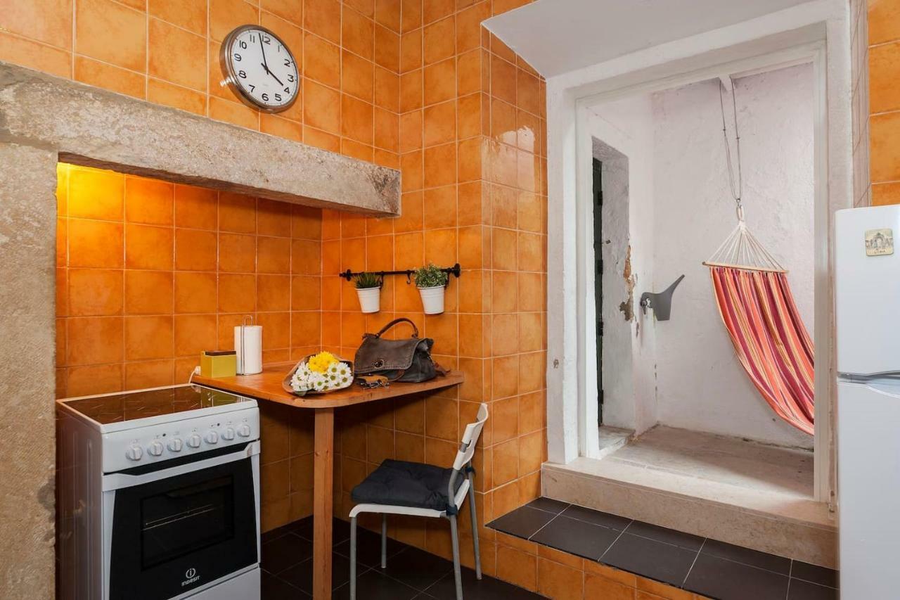 2 Bedroom Apartment With Patio Next To Avenida Da Liberdade Лиссабон Экстерьер фото