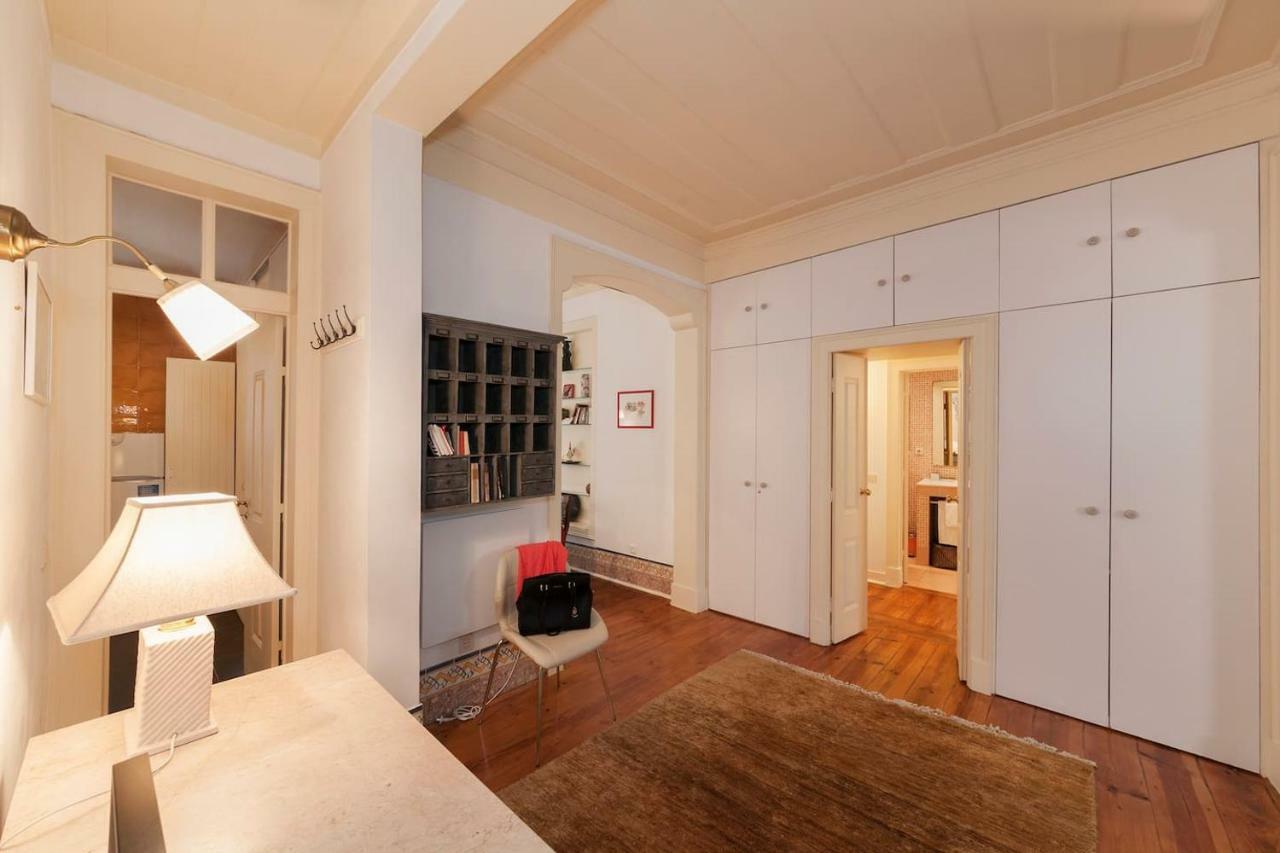 2 Bedroom Apartment With Patio Next To Avenida Da Liberdade Лиссабон Экстерьер фото